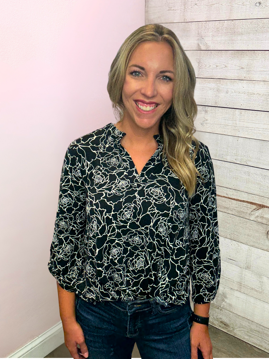 "Soft Spoken" Black/White Floral Lizzy Top