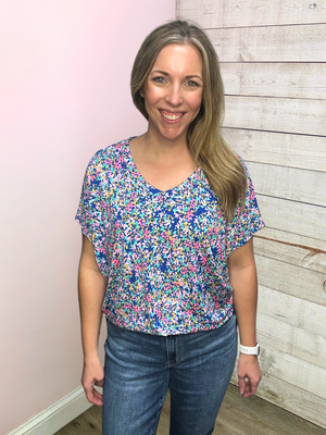 "Just My Type" Blue Floral Short Sleeve Top