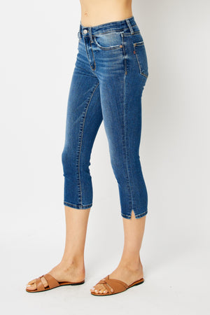 Judy Blue Mid-Rise Capri- 72113