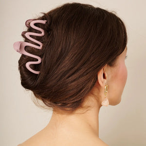 Wavy Hair Claw