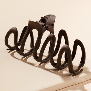 Wavy Hair Claw